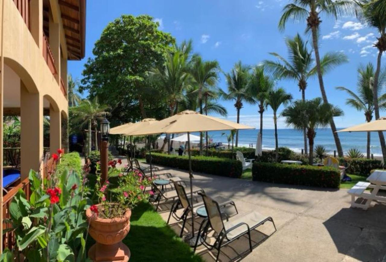 The Backyard Beachfront Hotel Jacó Екстериор снимка
